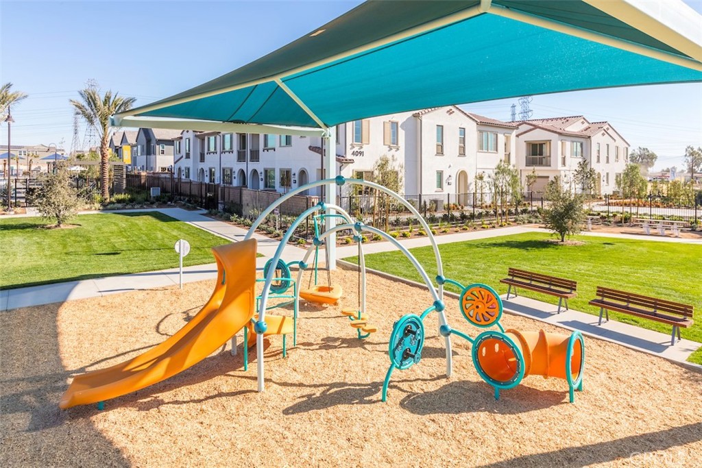 4063 S. SUNFLOWER PASEO S