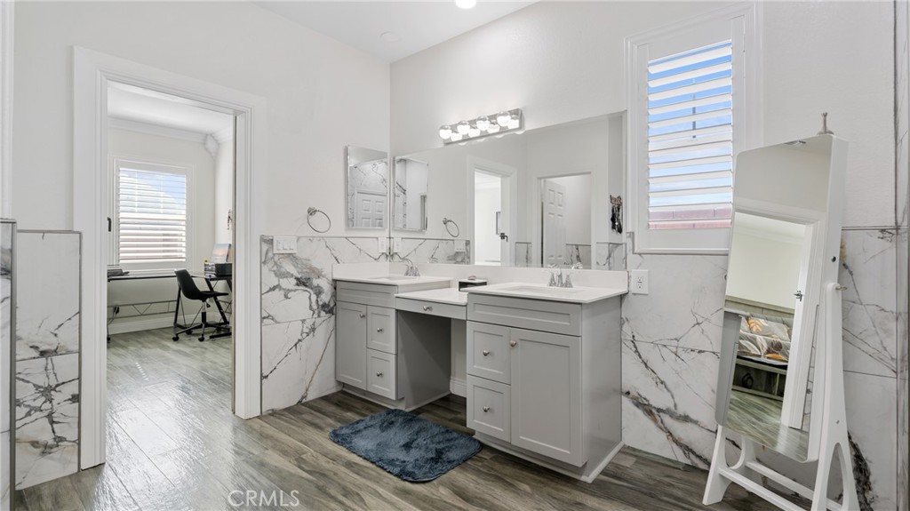 19743 Clementine Court