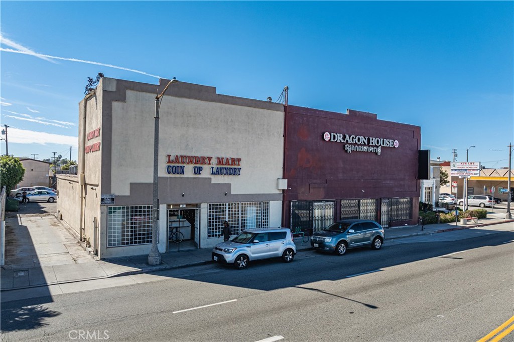 1810 E Anaheim
