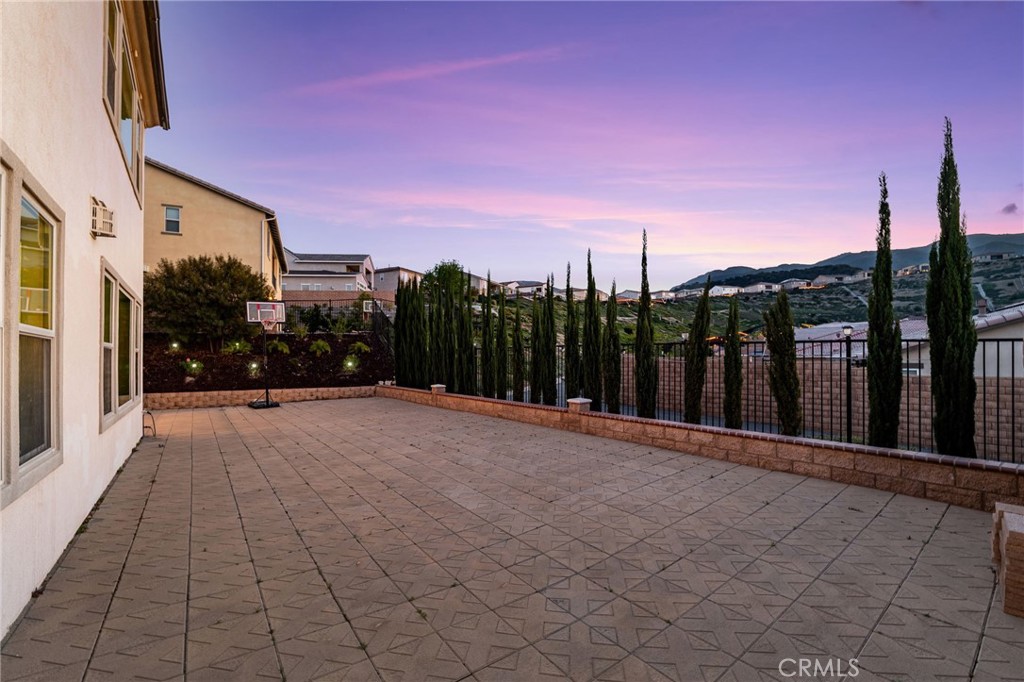 2413 Sierra Bella Drive