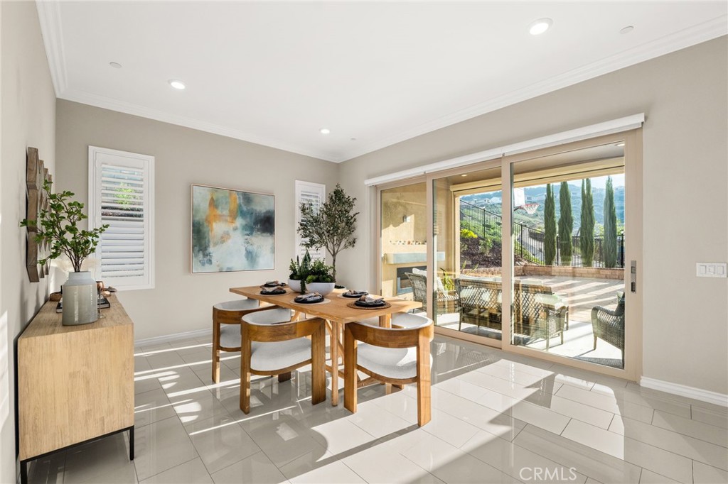 2413 Sierra Bella Drive