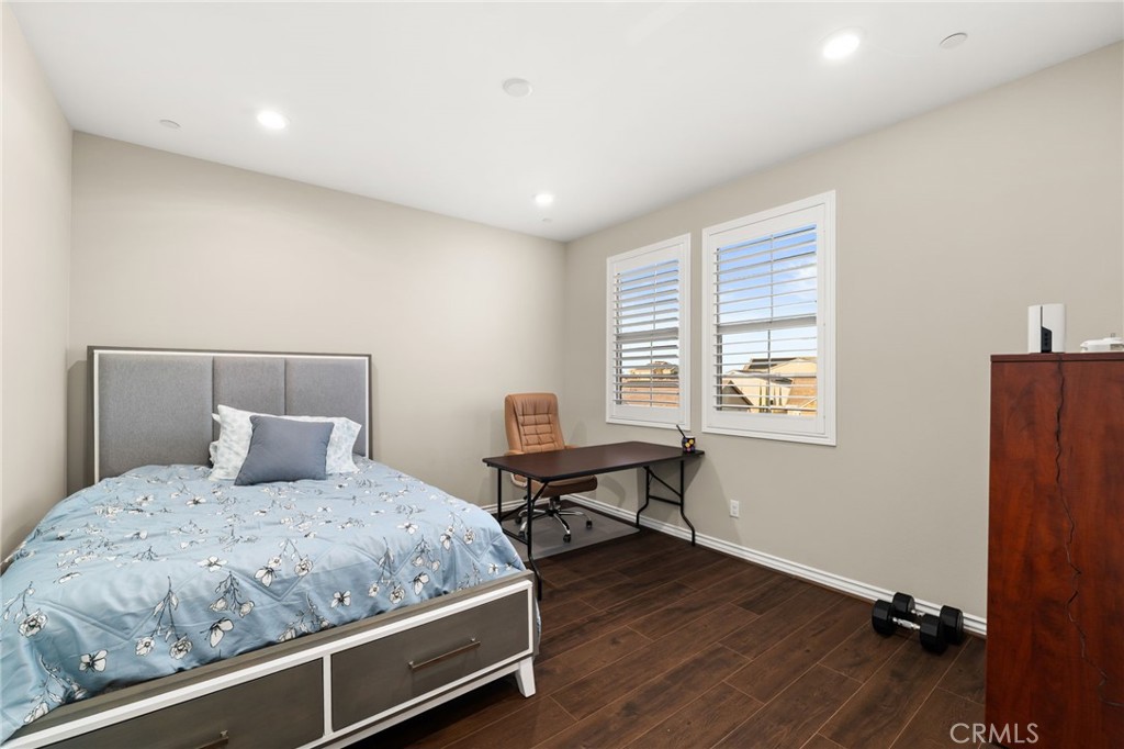 2413 Sierra Bella Drive