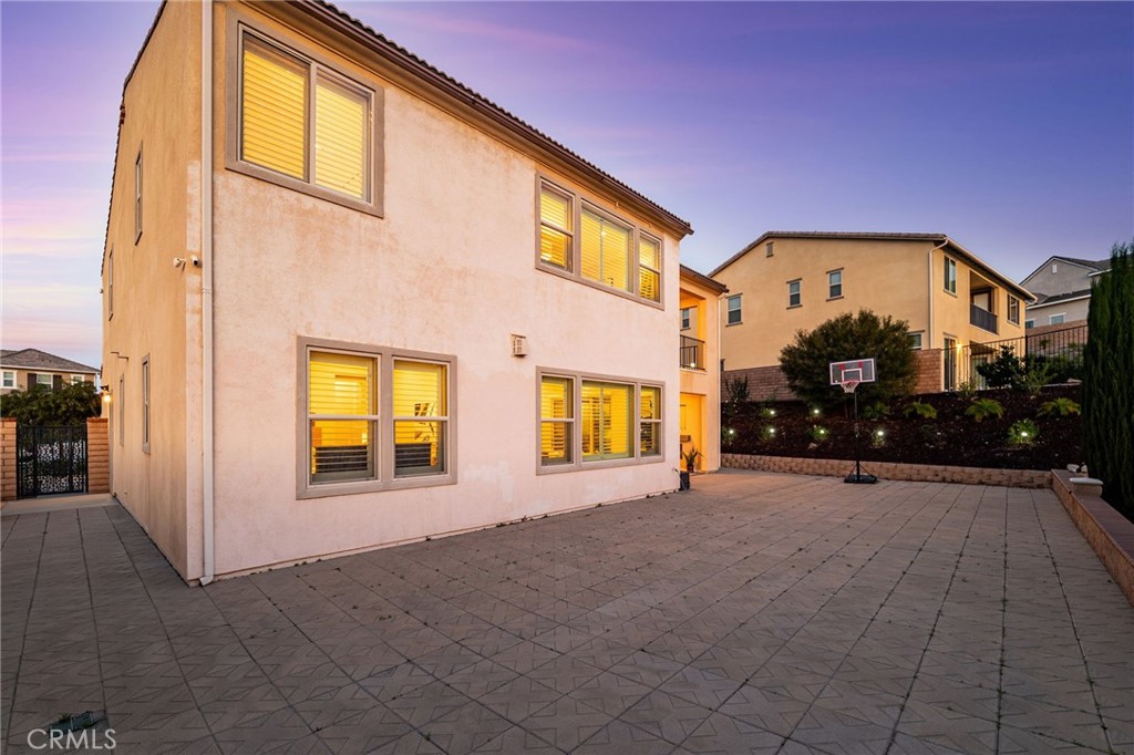 2413 Sierra Bella Drive