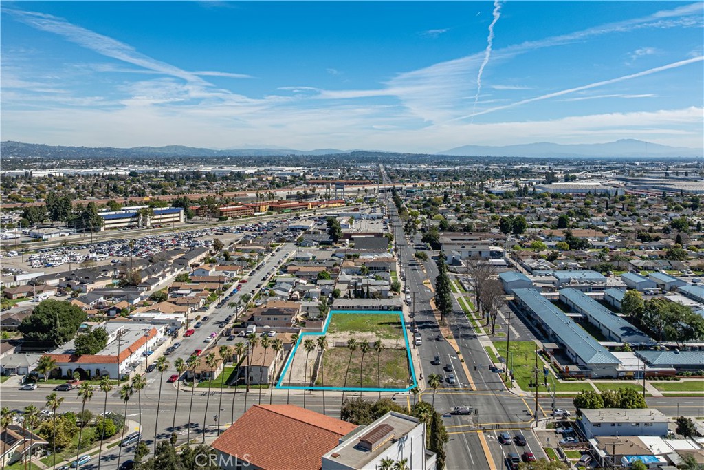 12209 Rosecrans Avenue