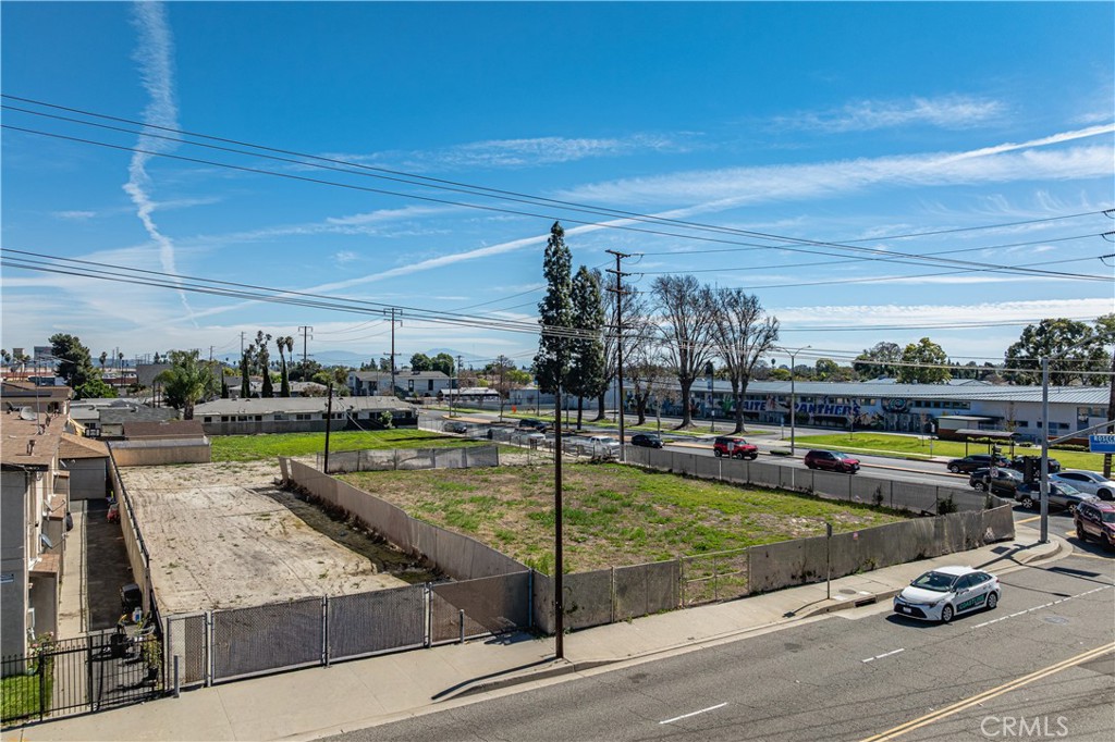 12209 Rosecrans Avenue