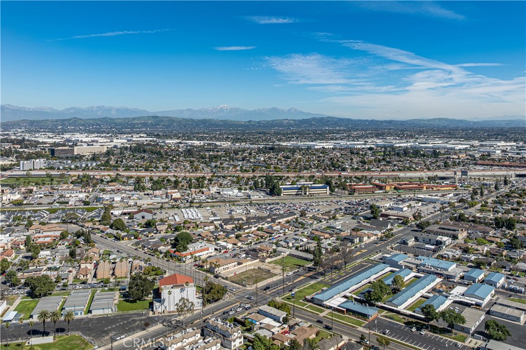 12209 Rosecrans Avenue