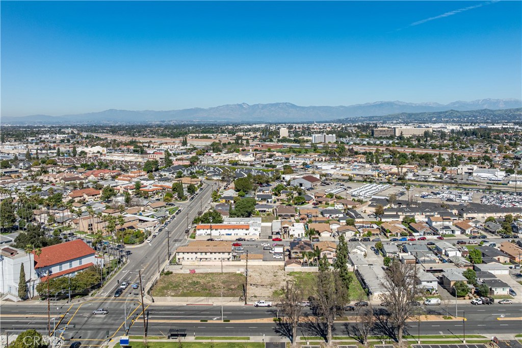 12209 Rosecrans Avenue