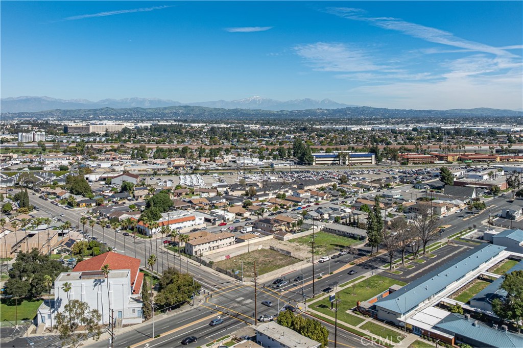 12209 Rosecrans Avenue