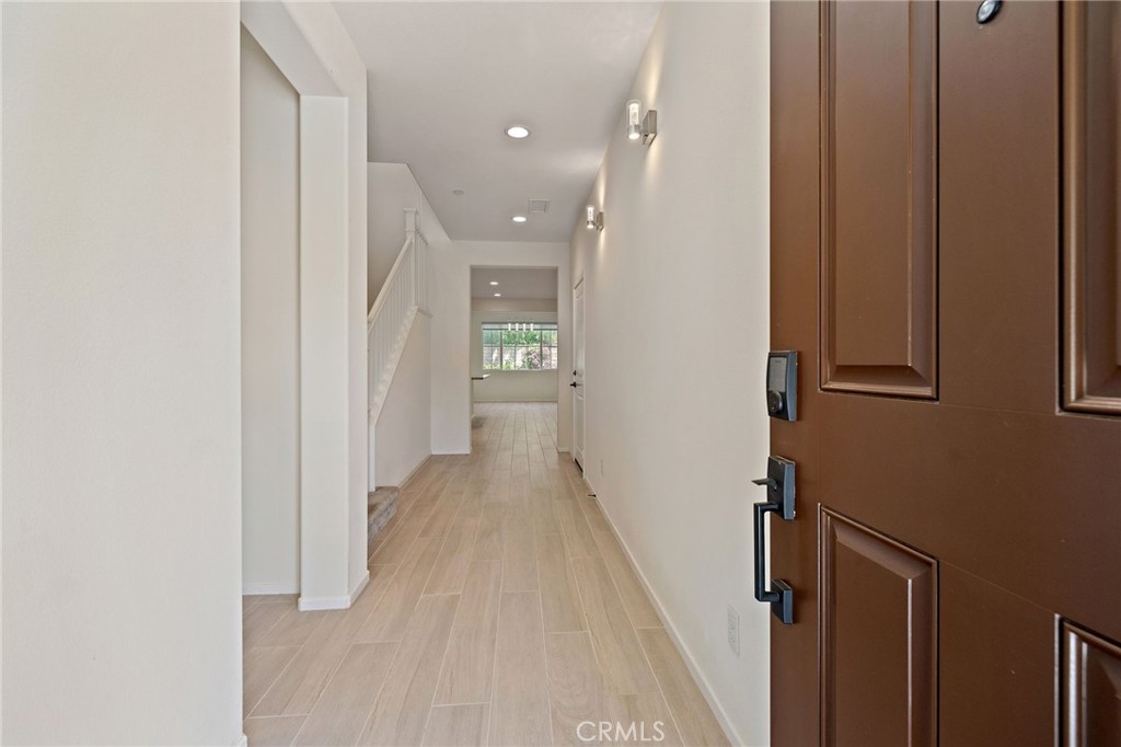 3231 E La Avenida