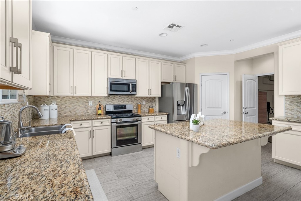 9556 Harvest Vista Drive
