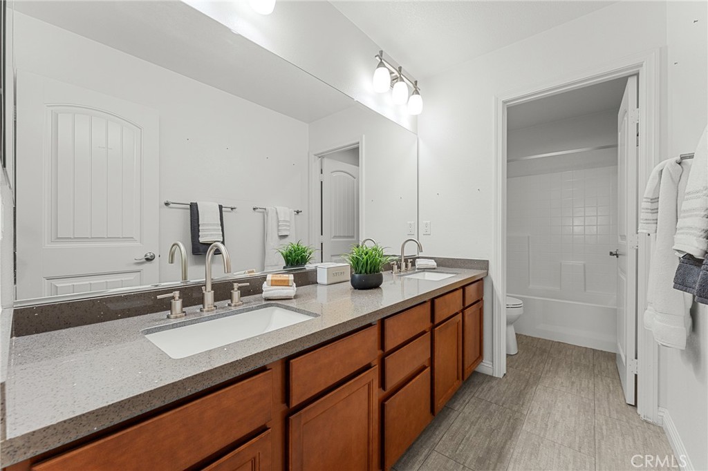 9556 Harvest Vista Drive