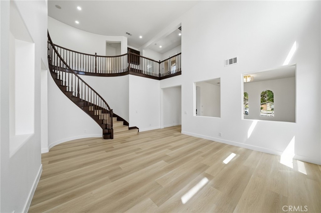 13615 Perry Ann