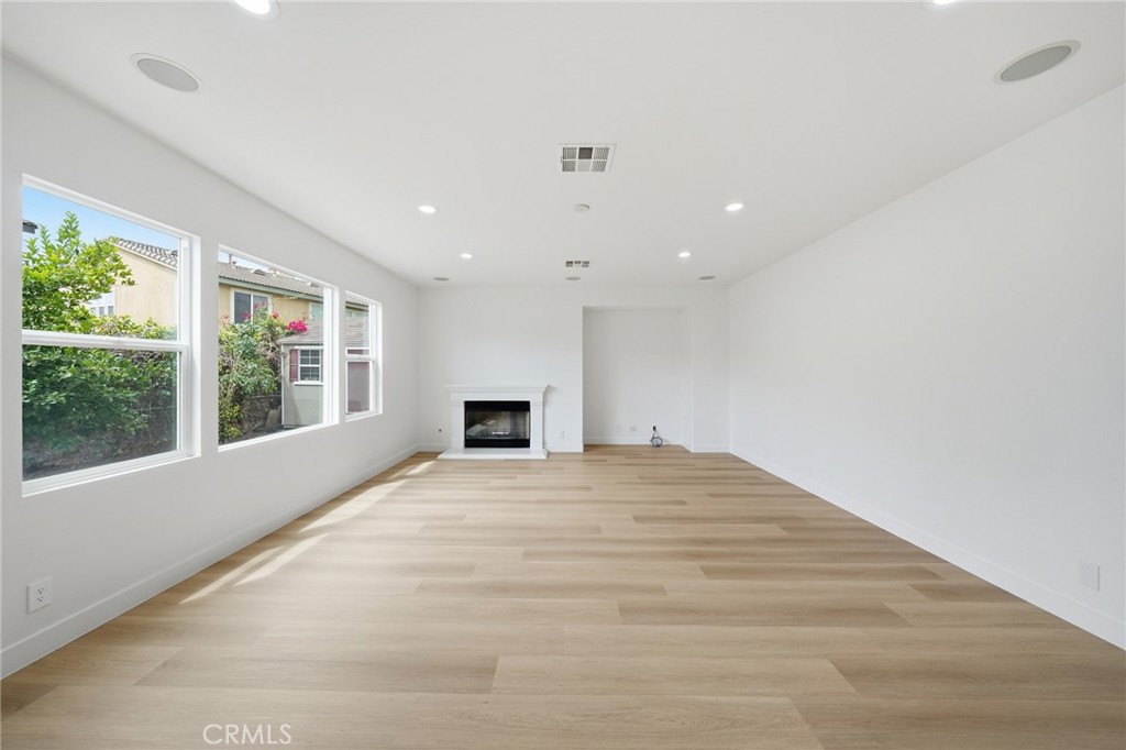 13615 Perry Ann