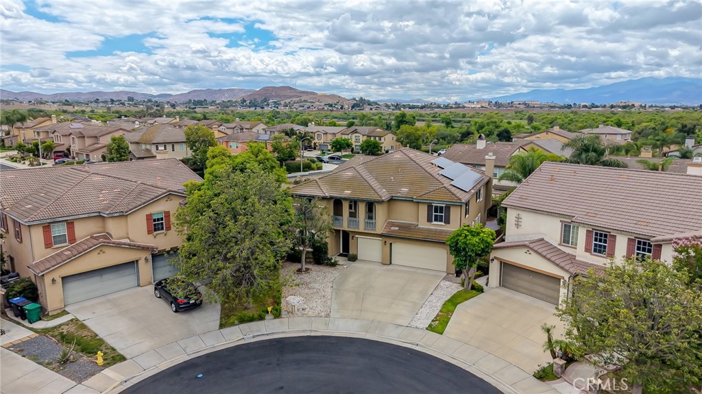 13615 Perry Ann