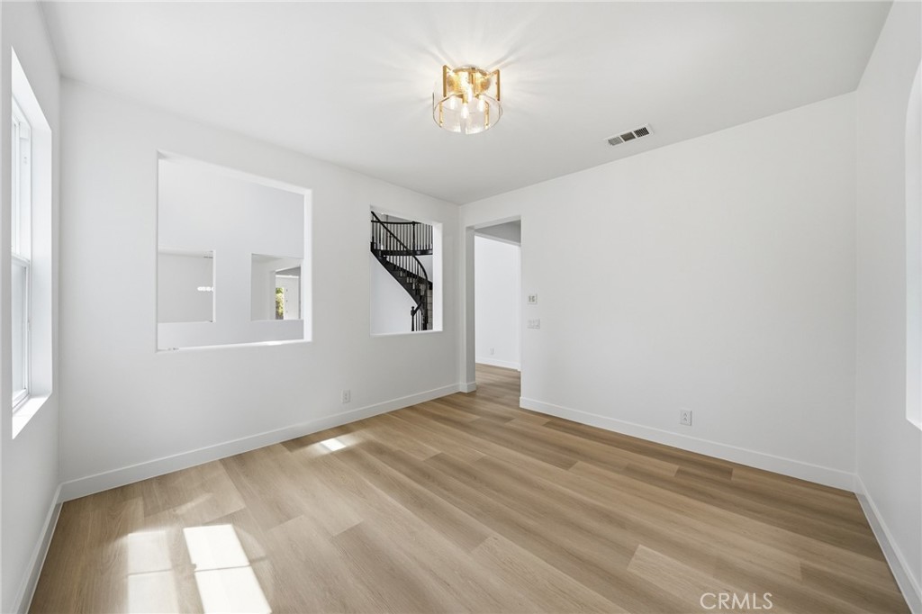 13615 Perry Ann