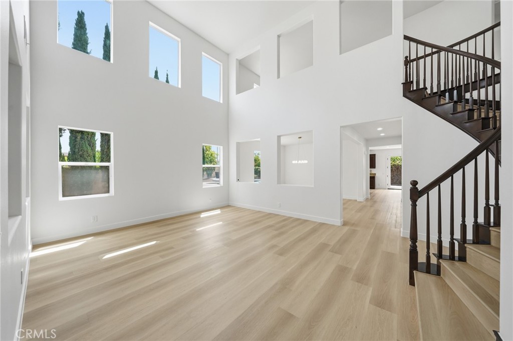 13615 Perry Ann