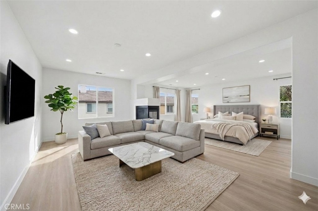 13615 Perry Ann