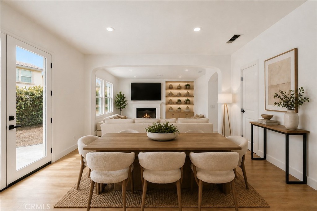 13615 Perry Ann