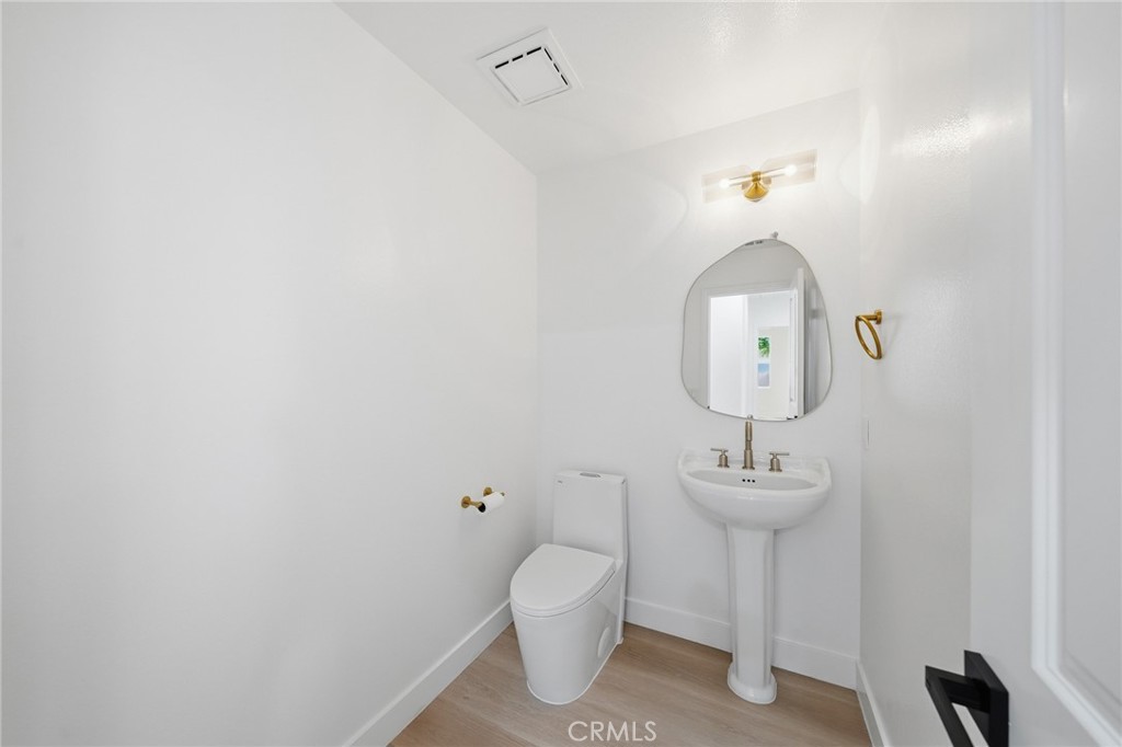 13615 Perry Ann