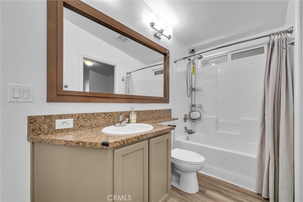 15050 Monte Vista 123