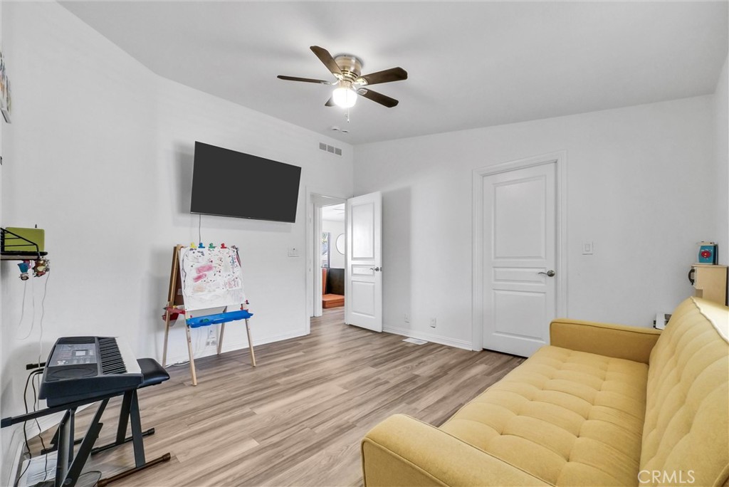 15050 Monte Vista 123