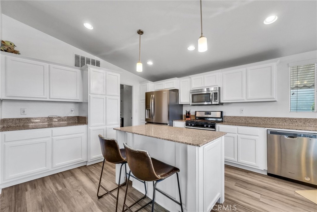 15050 Monte Vista 123
