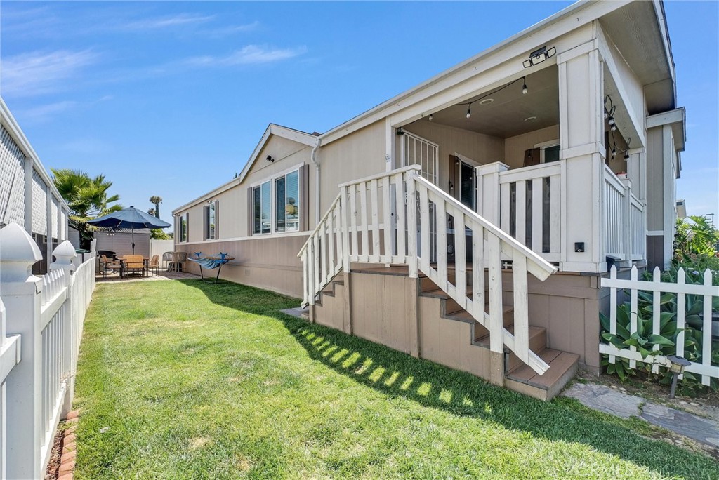 15050 Monte Vista 123