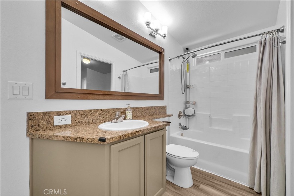 15050 Monte Vista 123