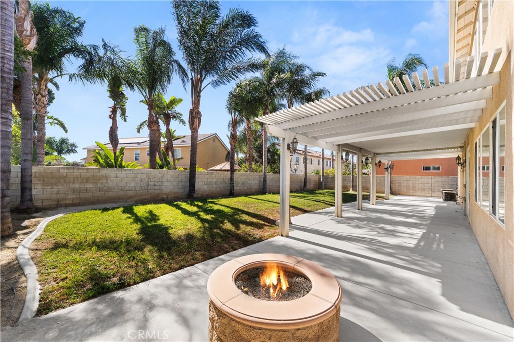 6795 Wells Springs