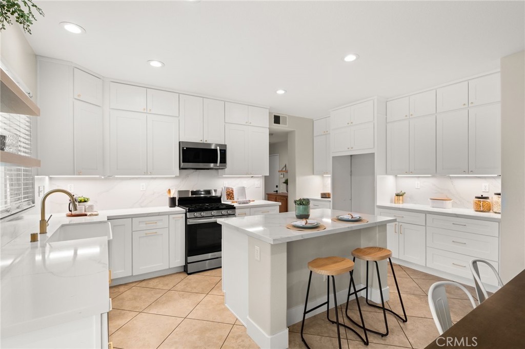 6795 Wells Springs
