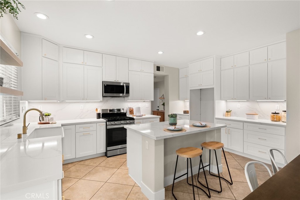 6795 Wells Springs
