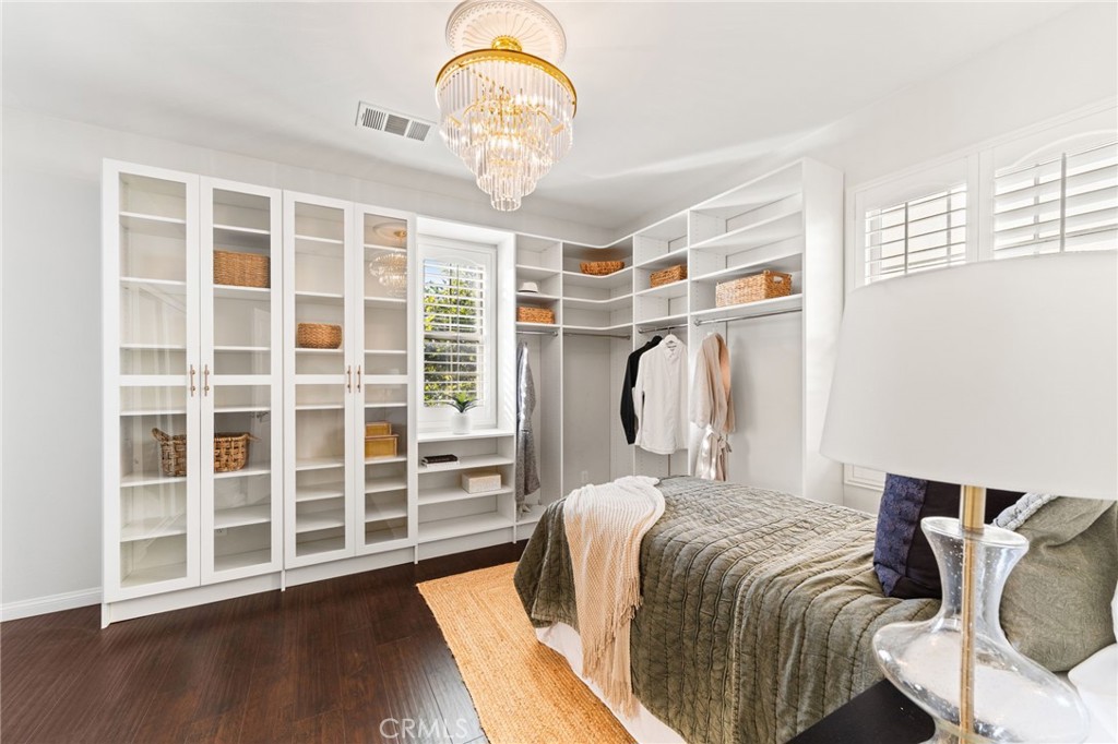 8607 Alder Creek