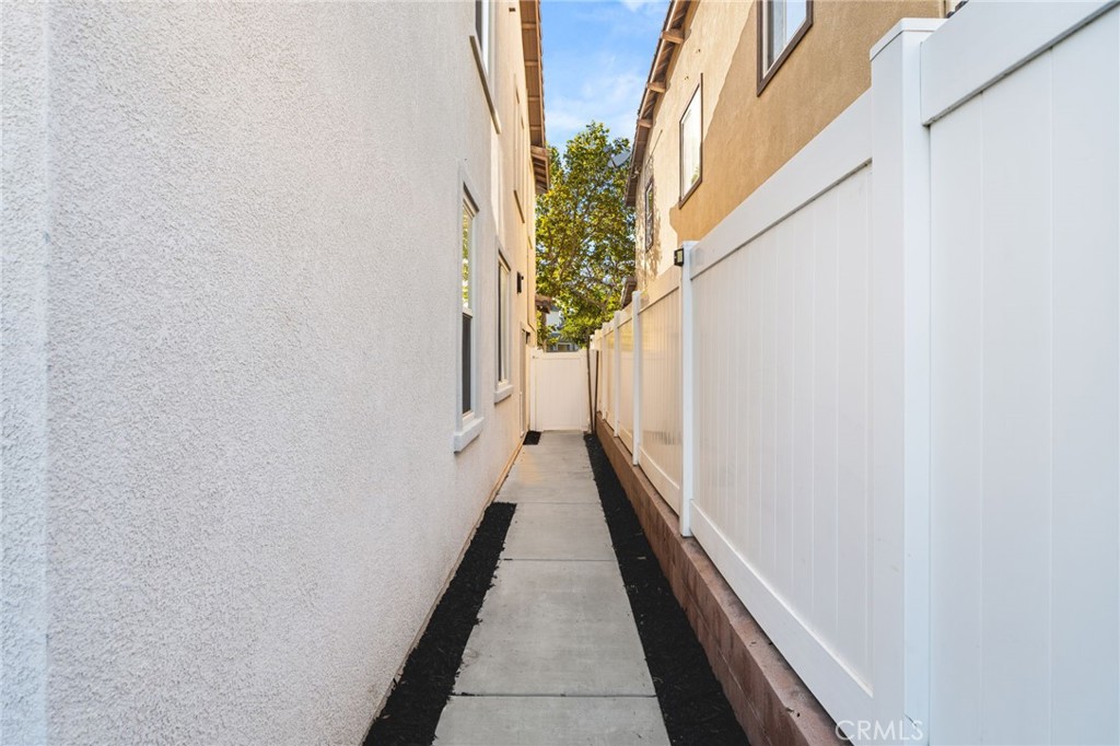 8607 Alder Creek