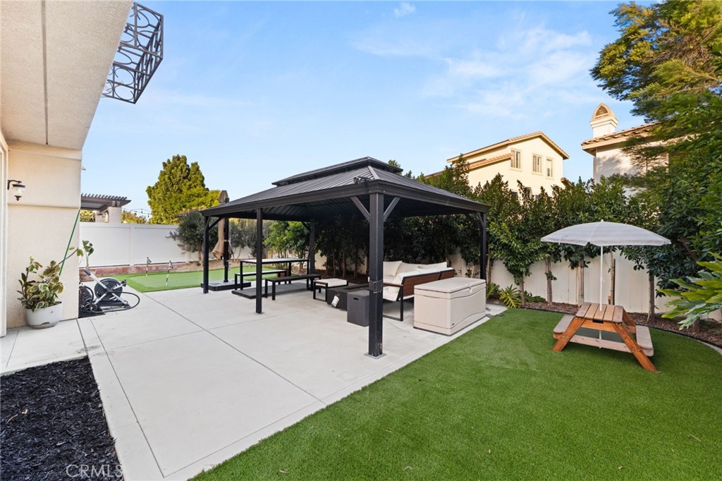 8607 Alder Creek