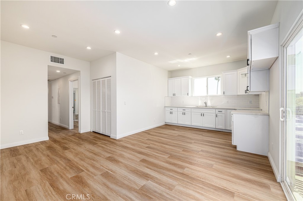 127 133 E 88th