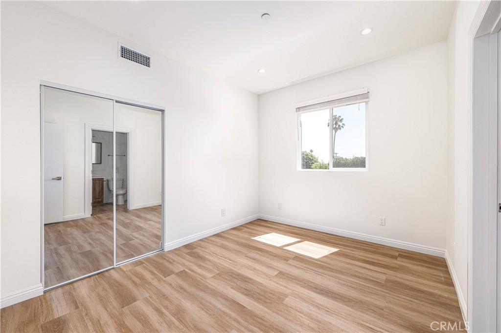 127 133 E 88th