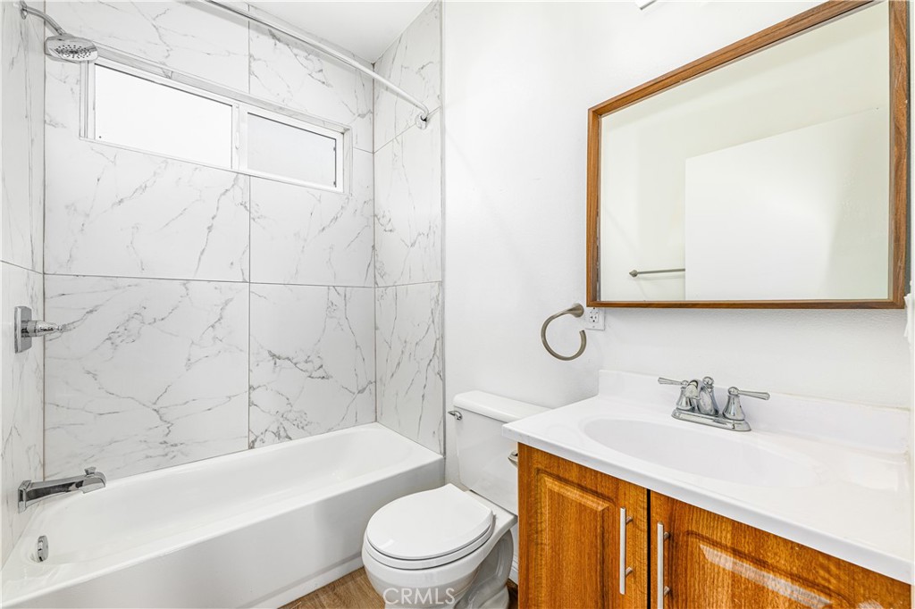 127 133 E 88th