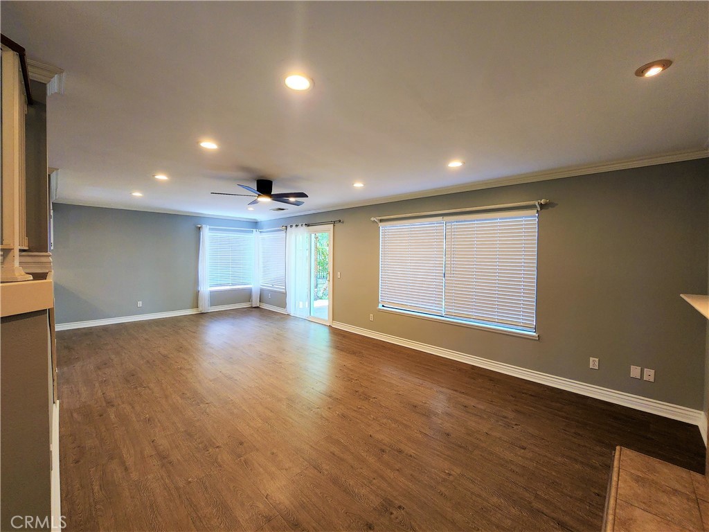 1271 Dunham Lane