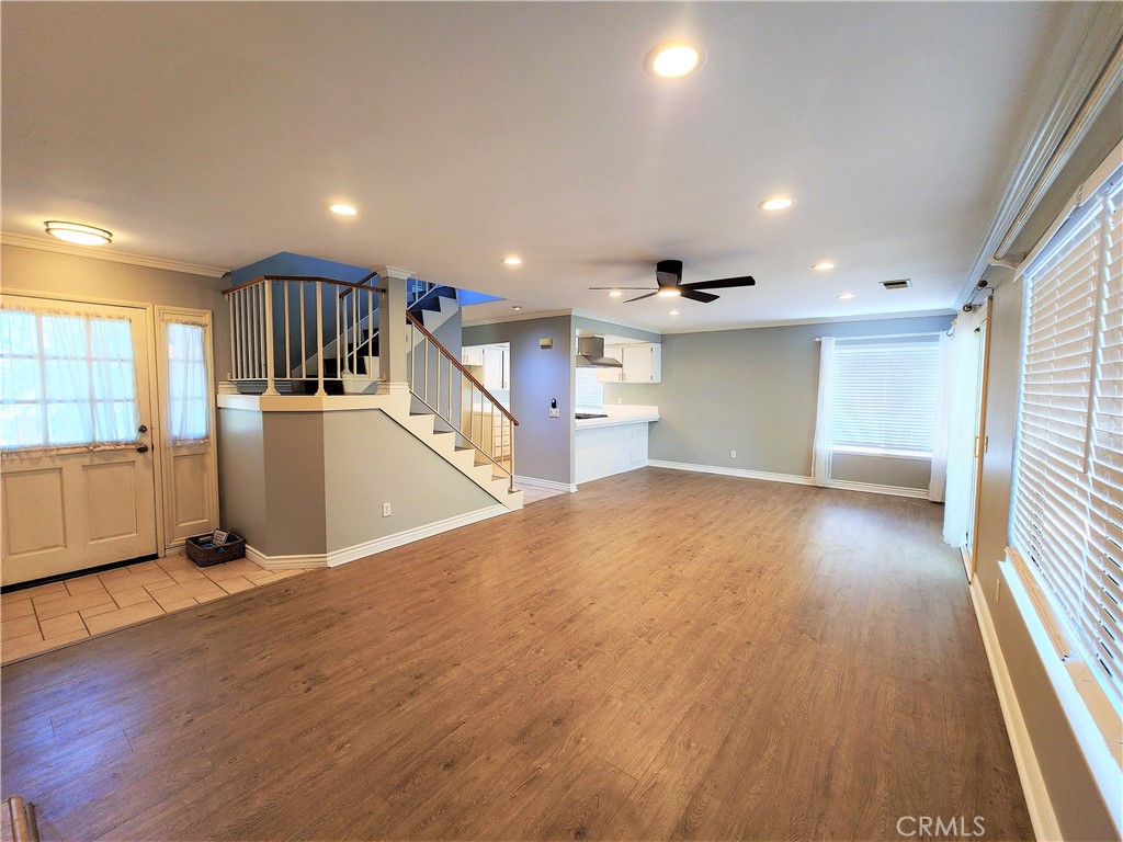 1271 Dunham Lane