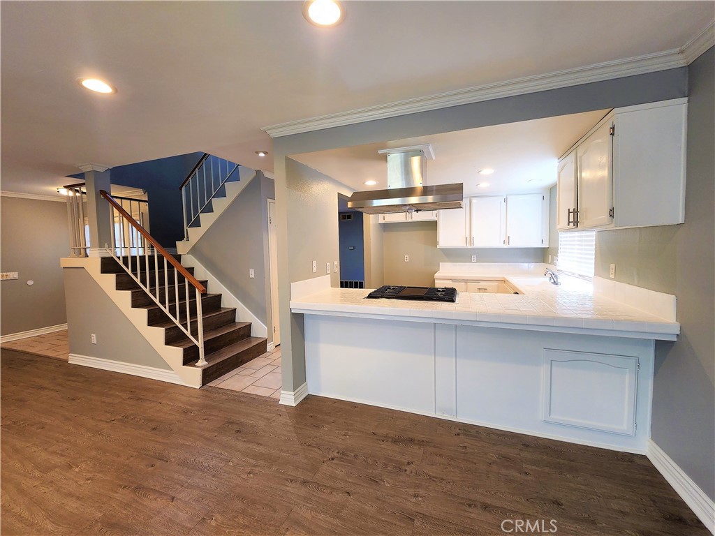 1271 Dunham Lane