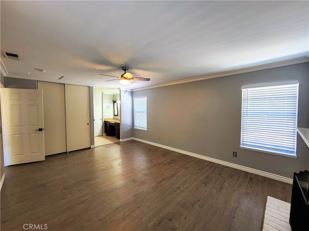 1271 Dunham Lane