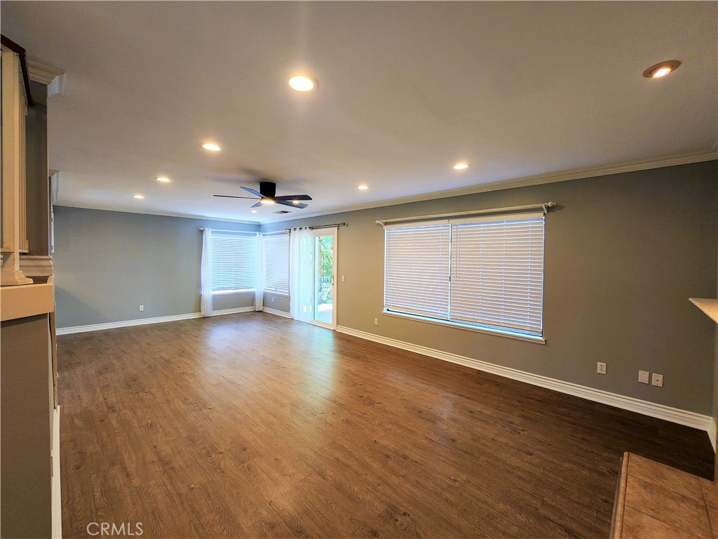 1271 Dunham Lane