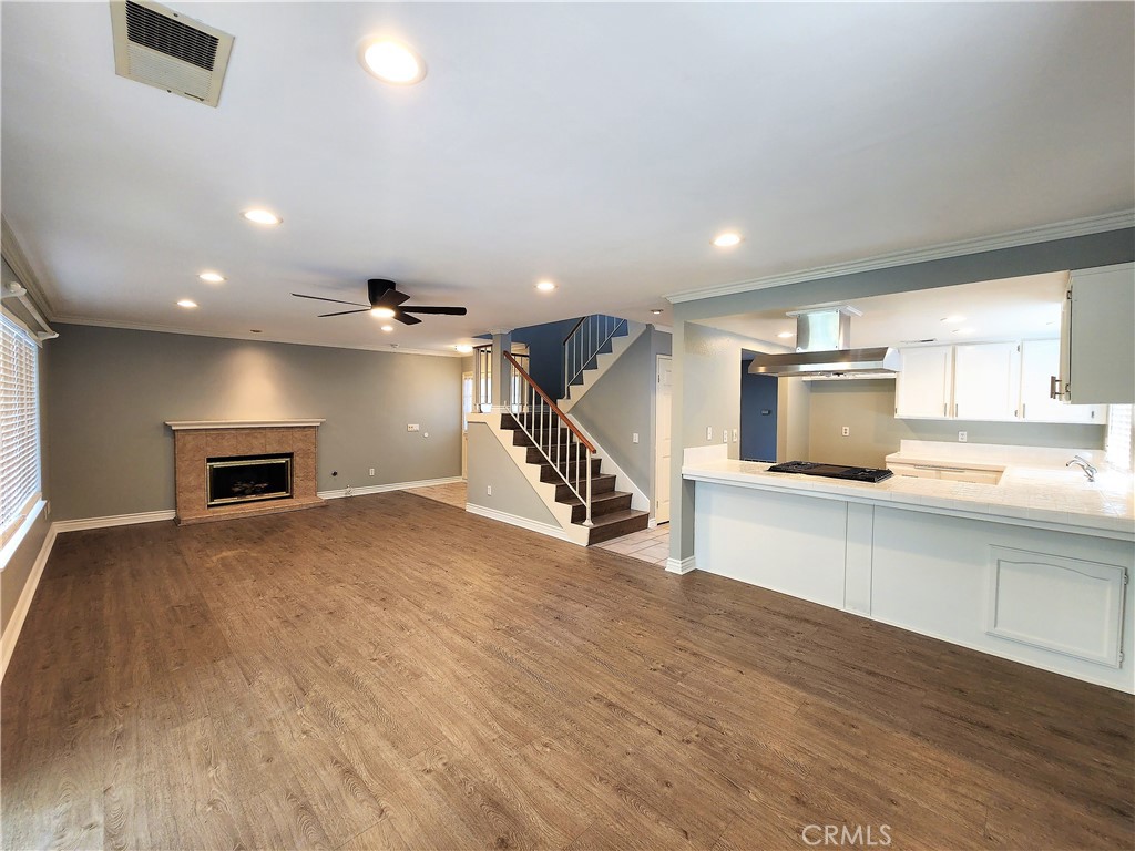 1271 Dunham Lane