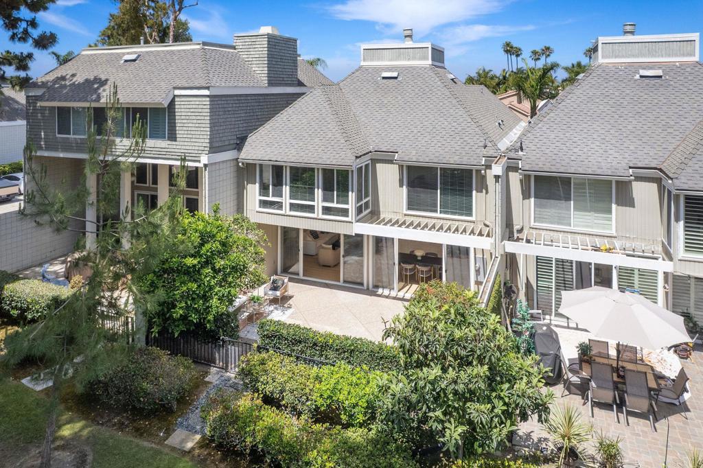 4162 Racquet Club Dr