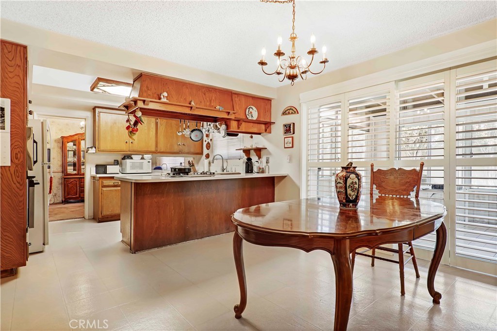 609 S Vicki Lane