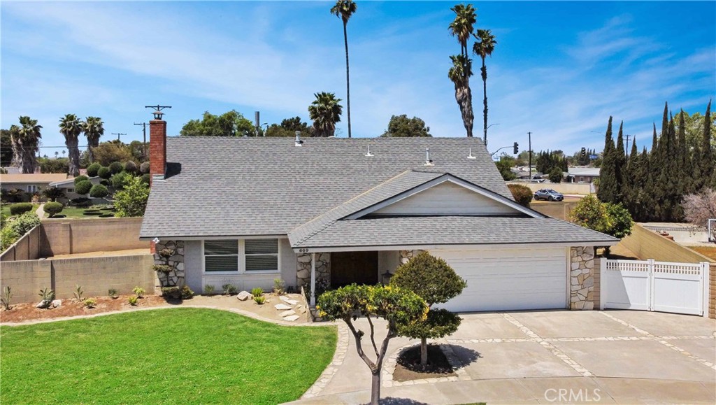 609 S Vicki Lane