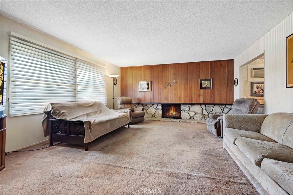 609 S Vicki Lane