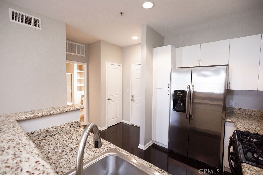 1801 E Katella Avenue Unit: 4069