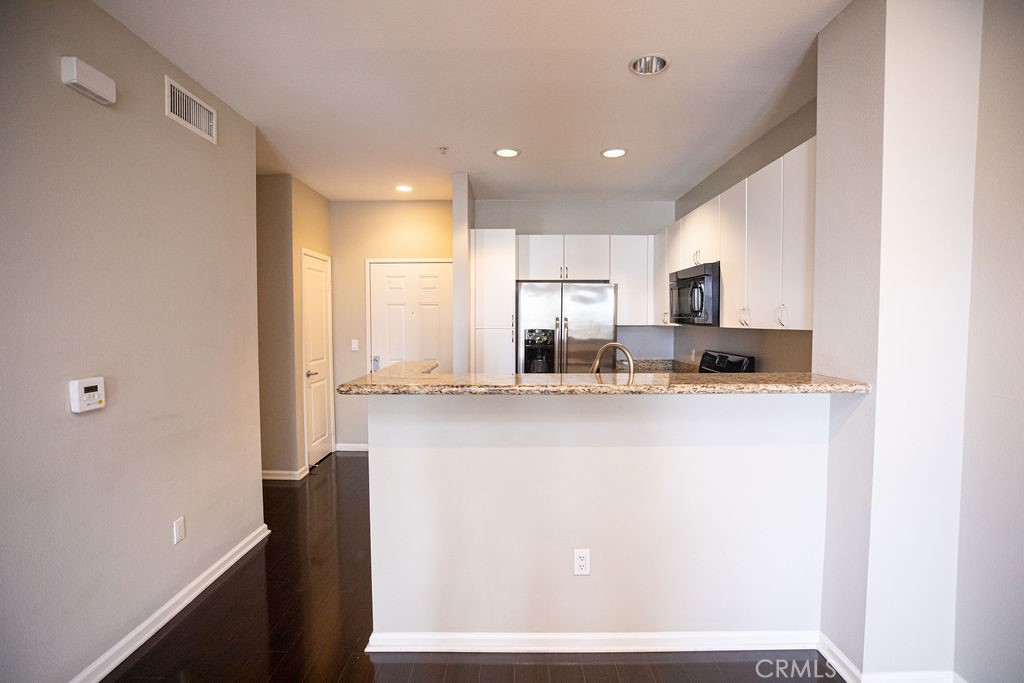 1801 E Katella Avenue Unit: 4069