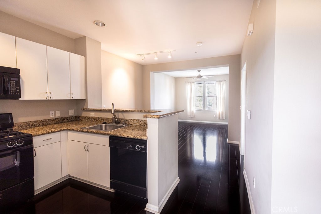 1801 E Katella Avenue Unit: 4069